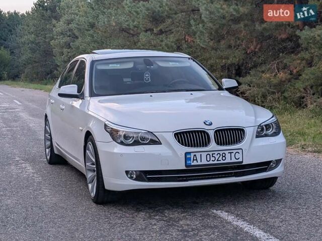 Білий БМВ 5 Серія, об'ємом двигуна 3 л та пробігом 54 тис. км за 14700 $, фото 23 на Automoto.ua