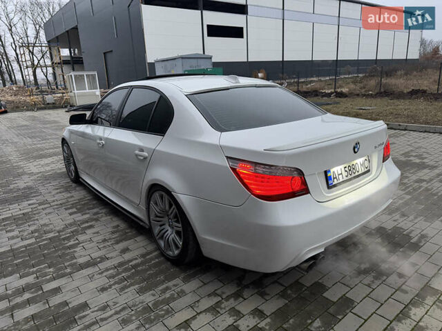 Белый БМВ 5 Серия, объемом двигателя 3 л и пробегом 333 тыс. км за 18500 $, фото 13 на Automoto.ua