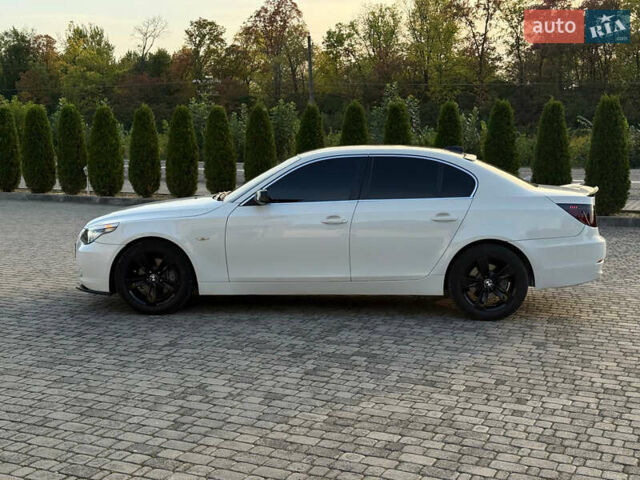 Белый БМВ 5 Серия, объемом двигателя 2 л и пробегом 276 тыс. км за 9850 $, фото 6 на Automoto.ua