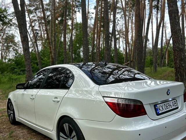 Белый БМВ 5 Серия, объемом двигателя 3 л и пробегом 0 тыс. км за 9000 $, фото 5 на Automoto.ua