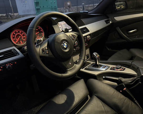 Белый БМВ 5 Серия, объемом двигателя 3 л и пробегом 333 тыс. км за 18500 $, фото 18 на Automoto.ua