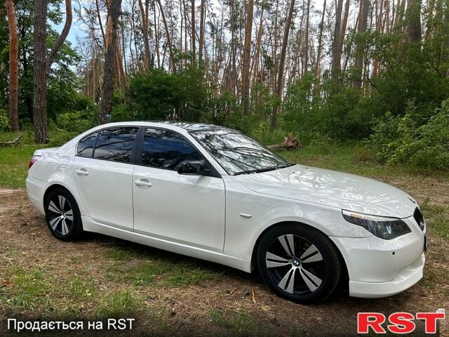 Белый БМВ 5 Серия, объемом двигателя 3 л и пробегом 0 тыс. км за 9000 $, фото 1 на Automoto.ua