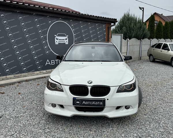 Білий БМВ 5 Серія, об'ємом двигуна 3 л та пробігом 220 тис. км за 8500 $, фото 1 на Automoto.ua