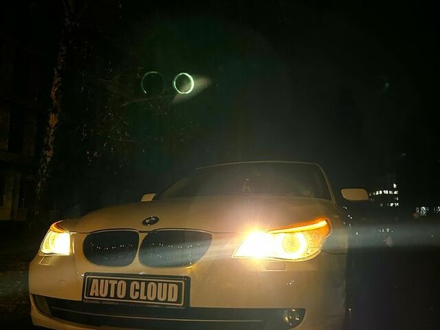 Білий БМВ 5 Серія, об'ємом двигуна 3 л та пробігом 233 тис. км за 10500 $, фото 1 на Automoto.ua