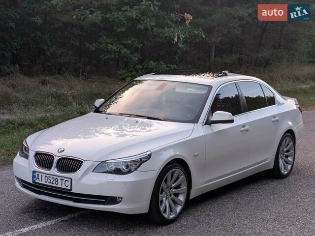 Білий БМВ 5 Серія, об'ємом двигуна 3 л та пробігом 54 тис. км за 14700 $, фото 14 на Automoto.ua