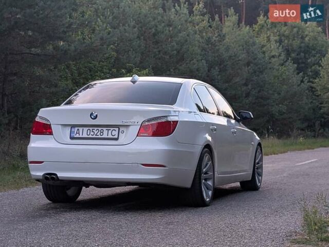 Білий БМВ 5 Серія, об'ємом двигуна 3 л та пробігом 54 тис. км за 14700 $, фото 30 на Automoto.ua
