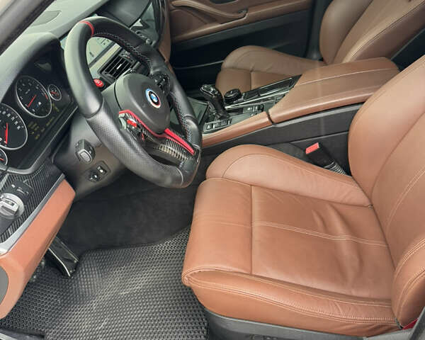Белый БМВ 5 Серия, объемом двигателя 2.98 л и пробегом 148 тыс. км за 23900 $, фото 14 на Automoto.ua