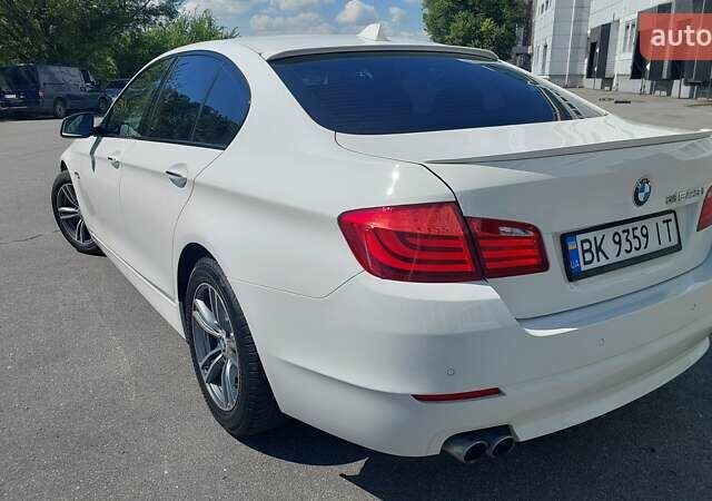 Білий БМВ 5 Серія, об'ємом двигуна 2.99 л та пробігом 181 тис. км за 11300 $, фото 3 на Automoto.ua
