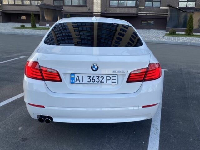 Белый БМВ 5 Серия, объемом двигателя 3 л и пробегом 306 тыс. км за 11200 $, фото 3 на Automoto.ua