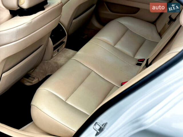 Белый БМВ 5 Серия, объемом двигателя 2.99 л и пробегом 280 тыс. км за 13600 $, фото 24 на Automoto.ua