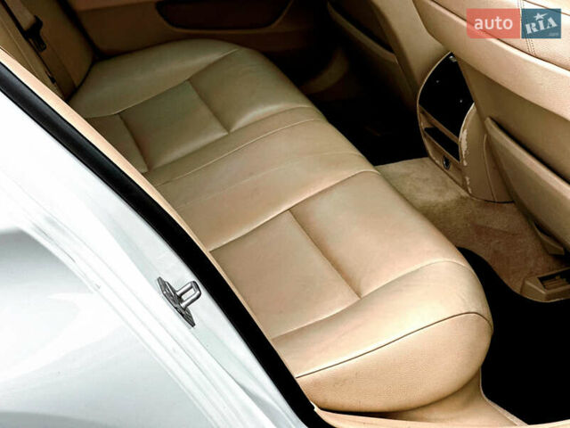 Белый БМВ 5 Серия, объемом двигателя 2.99 л и пробегом 280 тыс. км за 13600 $, фото 17 на Automoto.ua