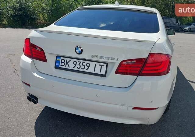 Білий БМВ 5 Серія, об'ємом двигуна 2.99 л та пробігом 181 тис. км за 11300 $, фото 7 на Automoto.ua