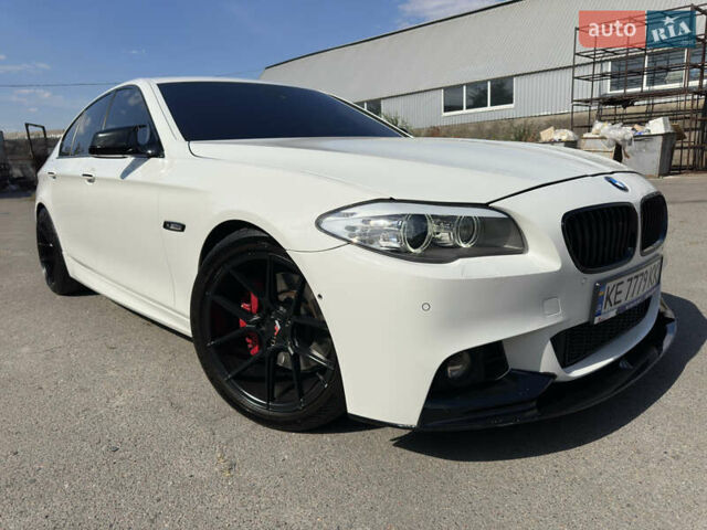 Білий БМВ 5 Серія, об'ємом двигуна 2.99 л та пробігом 155 тис. км за 17900 $, фото 4 на Automoto.ua
