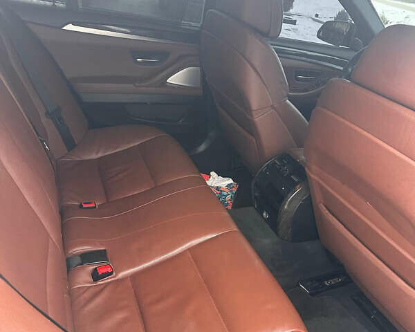 Белый БМВ 5 Серия, объемом двигателя 3 л и пробегом 323 тыс. км за 16000 $, фото 8 на Automoto.ua