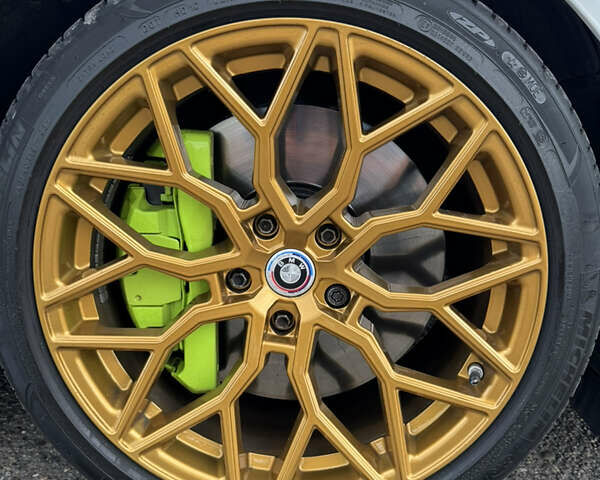 Белый БМВ 5 Серия, объемом двигателя 3.5 л и пробегом 149 тыс. км за 19900 $, фото 8 на Automoto.ua