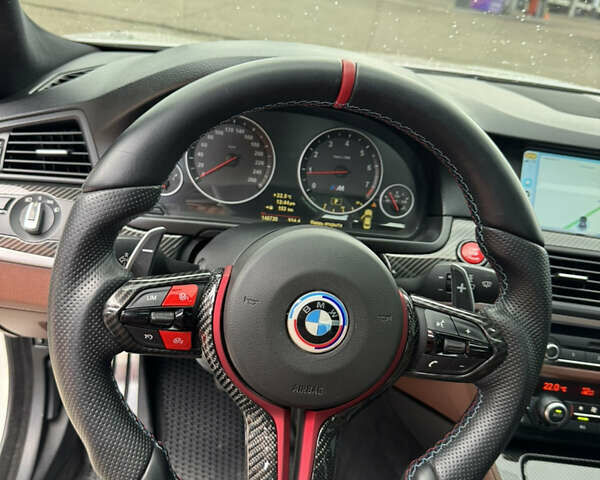 Белый БМВ 5 Серия, объемом двигателя 3.5 л и пробегом 149 тыс. км за 19900 $, фото 18 на Automoto.ua