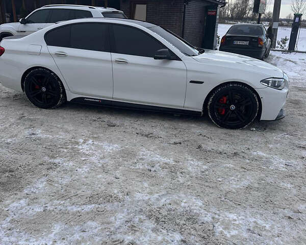 Белый БМВ 5 Серия, объемом двигателя 3 л и пробегом 323 тыс. км за 16000 $, фото 3 на Automoto.ua