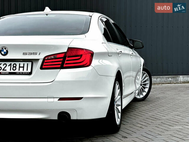 Белый БМВ 5 Серия, объемом двигателя 2.99 л и пробегом 280 тыс. км за 13600 $, фото 6 на Automoto.ua