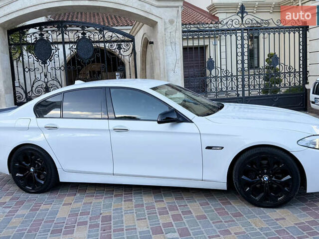 Білий БМВ 5 Серія, об'ємом двигуна 2.5 л та пробігом 240 тис. км за 12900 $, фото 5 на Automoto.ua
