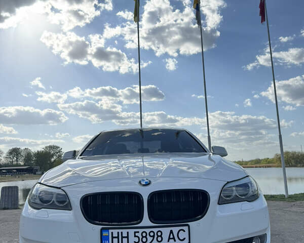 Белый БМВ 5 Серия, объемом двигателя 2.5 л и пробегом 208 тыс. км за 14500 $, фото 9 на Automoto.ua