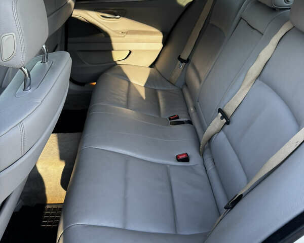 Белый БМВ 5 Серия, объемом двигателя 2 л и пробегом 180 тыс. км за 11100 $, фото 15 на Automoto.ua