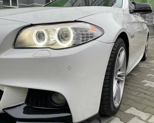 Белый БМВ 5 Серия, объемом двигателя 2.98 л и пробегом 238 тыс. км за 13500 $, фото 6 на Automoto.ua