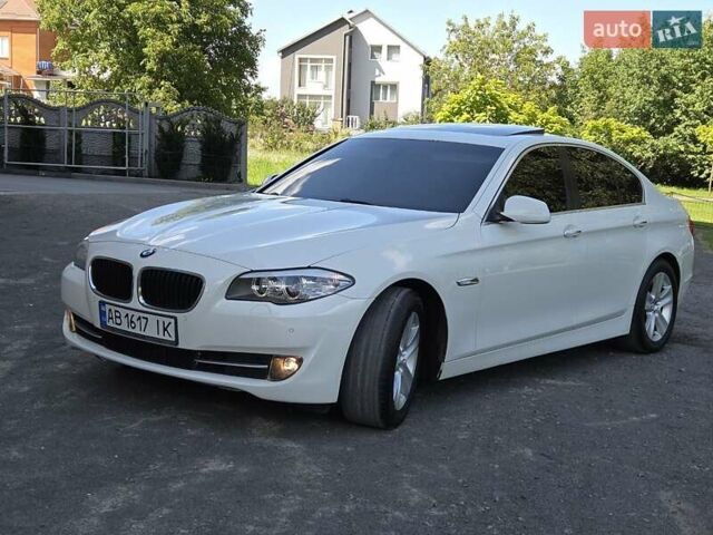 Белый БМВ 5 Серия, объемом двигателя 3 л и пробегом 318 тыс. км за 11500 $, фото 6 на Automoto.ua