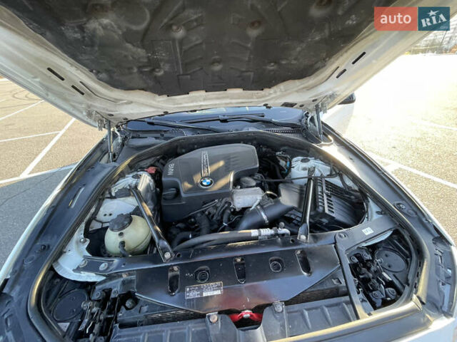 Білий БМВ 5 Серія, об'ємом двигуна 2 л та пробігом 272 тис. км за 14000 $, фото 17 на Automoto.ua
