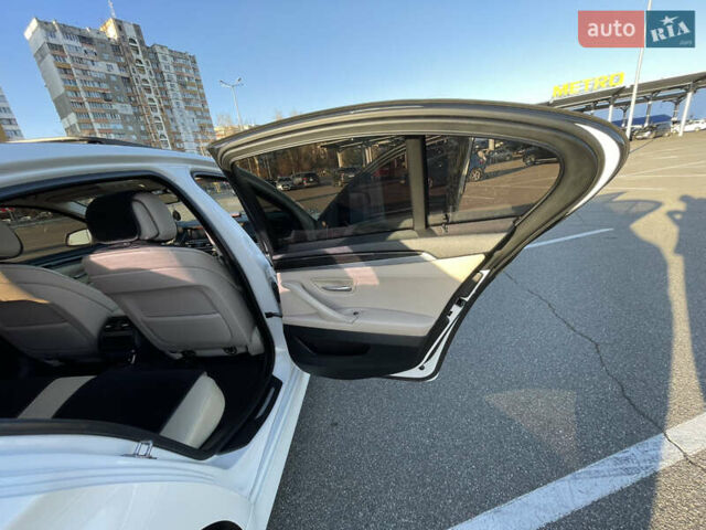 Білий БМВ 5 Серія, об'ємом двигуна 2 л та пробігом 272 тис. км за 14000 $, фото 3 на Automoto.ua