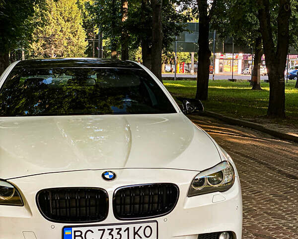 Білий БМВ 5 Серія, об'ємом двигуна 2.99 л та пробігом 233 тис. км за 17800 $, фото 1 на Automoto.ua
