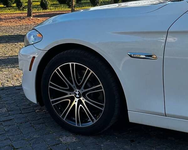 Белый БМВ 5 Серия, объемом двигателя 2 л и пробегом 250 тыс. км за 9850 $, фото 14 на Automoto.ua