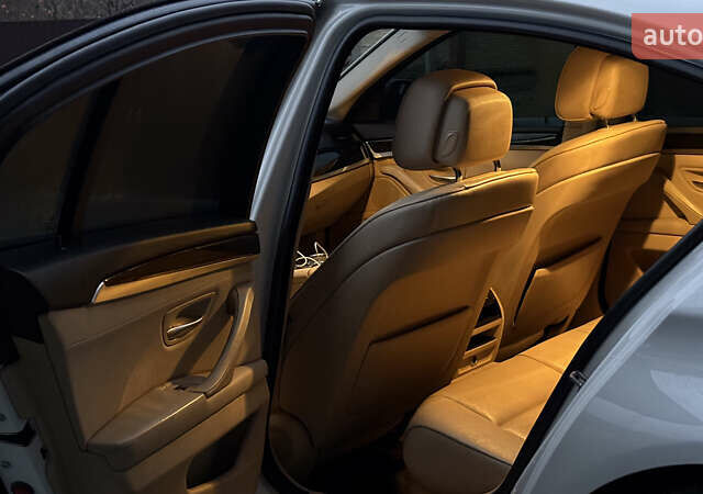 Белый БМВ 5 Серия, объемом двигателя 2 л и пробегом 299 тыс. км за 10390 $, фото 22 на Automoto.ua