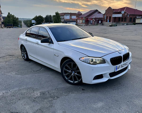 Белый БМВ 5 Серия, объемом двигателя 3.5 л и пробегом 210 тыс. км за 14600 $, фото 3 на Automoto.ua