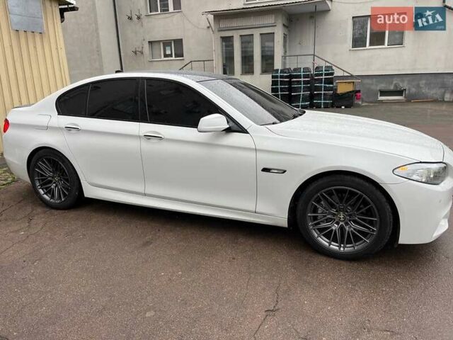 Білий БМВ 5 Серія, об'ємом двигуна 3 л та пробігом 133 тис. км за 15500 $, фото 5 на Automoto.ua