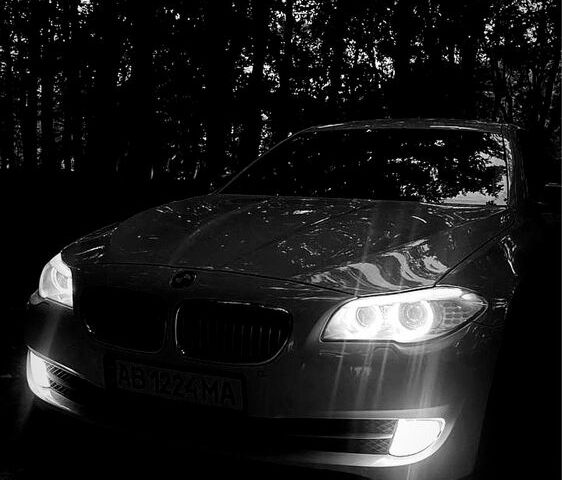 Білий БМВ 5 Серія, об'ємом двигуна 2 л та пробігом 213 тис. км за 15400 $, фото 2 на Automoto.ua
