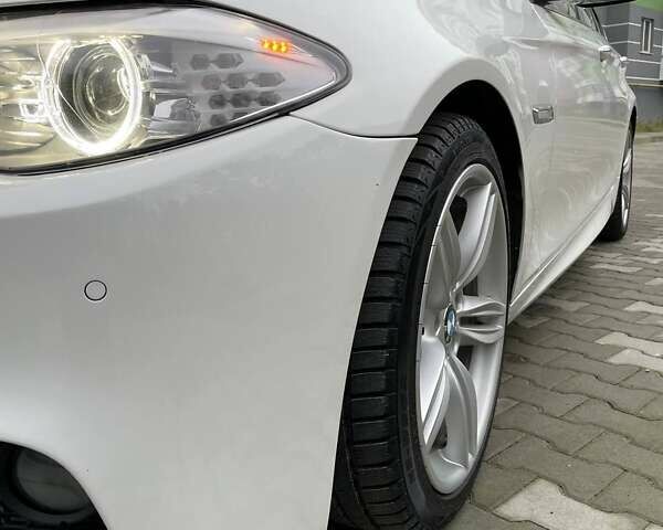 Белый БМВ 5 Серия, объемом двигателя 2.98 л и пробегом 238 тыс. км за 13500 $, фото 13 на Automoto.ua
