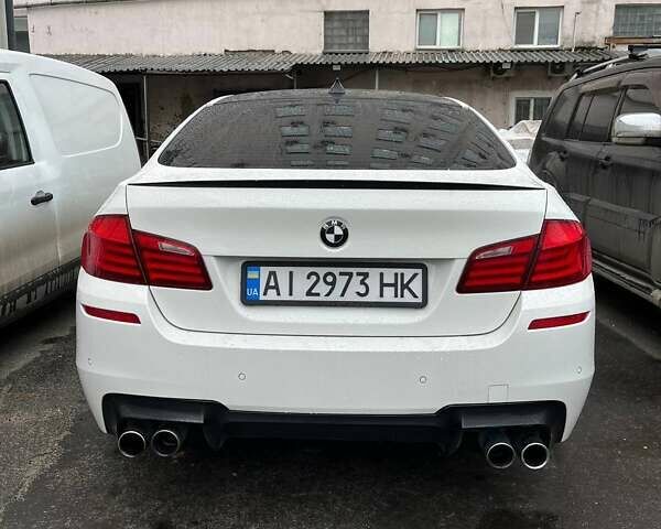 Білий БМВ 5 Серія, об'ємом двигуна 3 л та пробігом 133 тис. км за 15500 $, фото 3 на Automoto.ua
