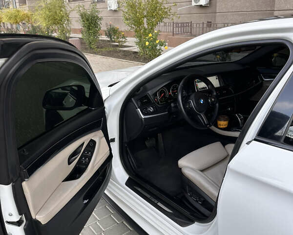 Белый БМВ 5 Серия, объемом двигателя 2 л и пробегом 226 тыс. км за 19900 $, фото 8 на Automoto.ua