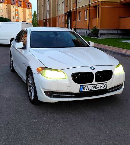 Белый БМВ 5 Серия, объемом двигателя 2.5 л и пробегом 223 тыс. км за 10600 $, фото 3 на Automoto.ua