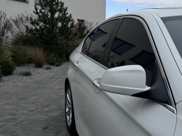 Білий БМВ 5 Серія, об'ємом двигуна 2 л та пробігом 290 тис. км за 11200 $, фото 11 на Automoto.ua