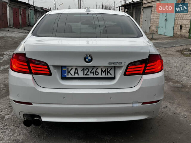 Белый БМВ 5 Серия, объемом двигателя 2 л и пробегом 220 тыс. км за 11999 $, фото 14 на Automoto.ua