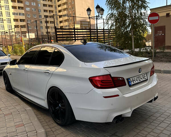 Белый БМВ 5 Серия, объемом двигателя 2 л и пробегом 226 тыс. км за 19900 $, фото 22 на Automoto.ua