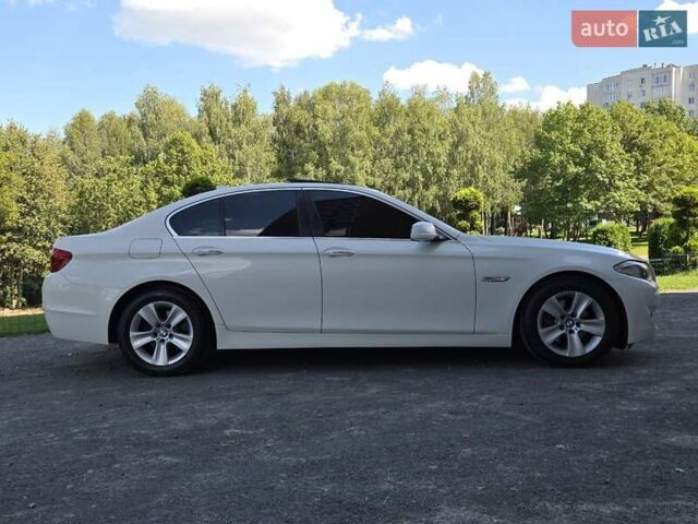 Белый БМВ 5 Серия, объемом двигателя 3 л и пробегом 318 тыс. км за 11500 $, фото 5 на Automoto.ua