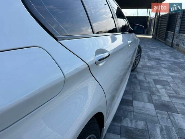 Белый БМВ 5 Серия, объемом двигателя 2 л и пробегом 241 тыс. км за 12700 $, фото 15 на Automoto.ua