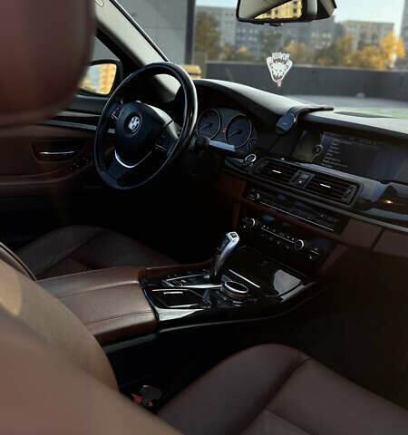 Белый БМВ 5 Серия, объемом двигателя 2 л и пробегом 302 тыс. км за 13900 $, фото 7 на Automoto.ua