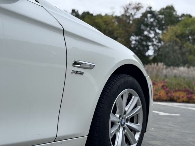 Білий БМВ 5 Серія, об'ємом двигуна 2 л та пробігом 290 тис. км за 11200 $, фото 4 на Automoto.ua