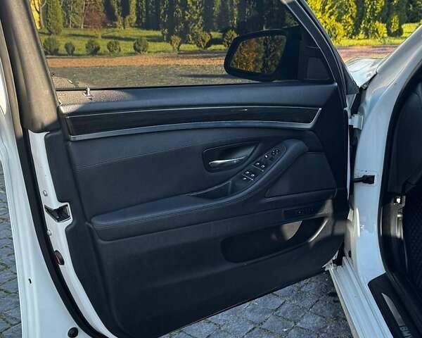 Белый БМВ 5 Серия, объемом двигателя 2 л и пробегом 250 тыс. км за 9850 $, фото 22 на Automoto.ua