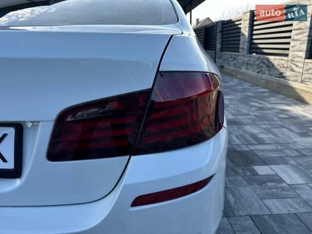 Белый БМВ 5 Серия, объемом двигателя 2 л и пробегом 241 тыс. км за 12700 $, фото 36 на Automoto.ua