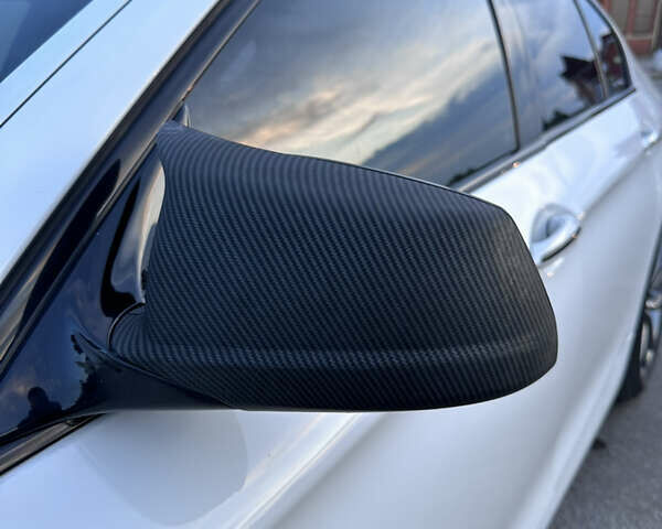 Белый БМВ 5 Серия, объемом двигателя 3.5 л и пробегом 210 тыс. км за 14600 $, фото 22 на Automoto.ua