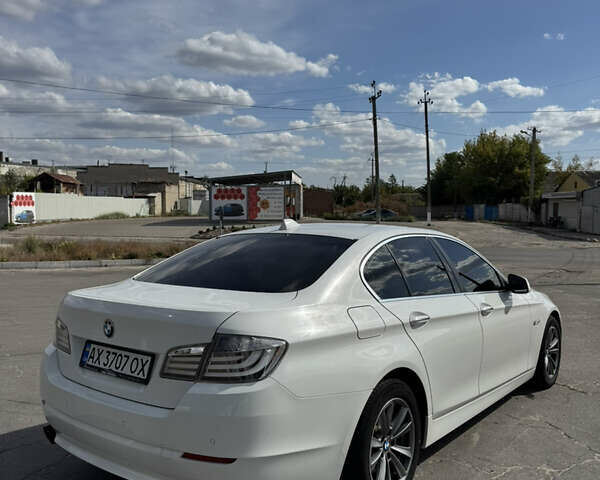 Белый БМВ 5 Серия, объемом двигателя 2.5 л и пробегом 219 тыс. км за 12100 $, фото 3 на Automoto.ua